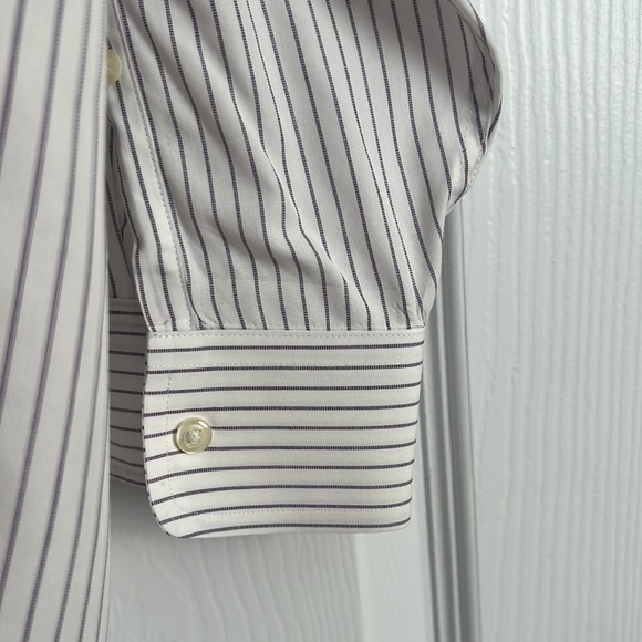 button down - Picture 3 of 4